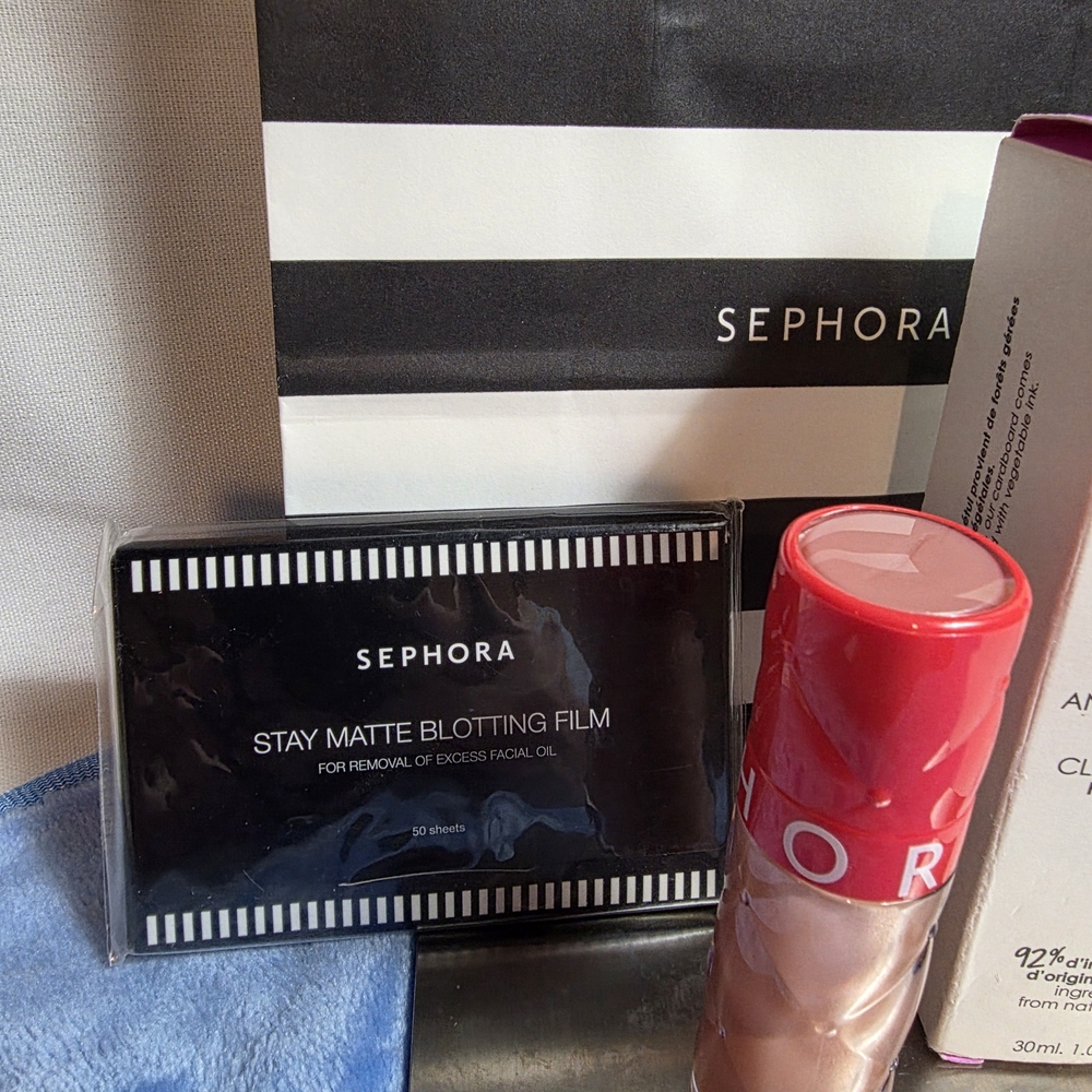 Sephora Clarifying Serum, Blotting Film & Lipgloss & Bag - Picture 2 of 4